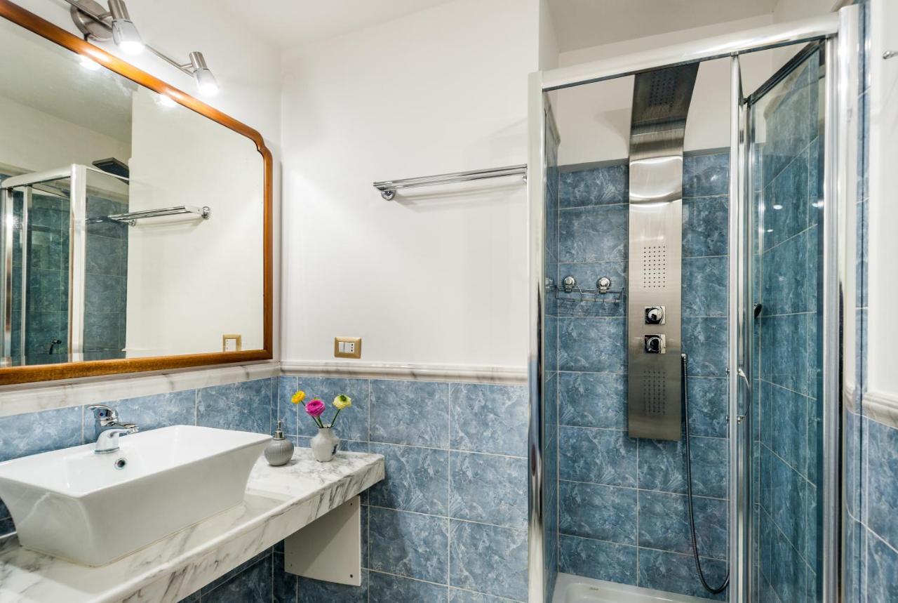 Palazzo Bernardini Suites Lecce Kültér fotó