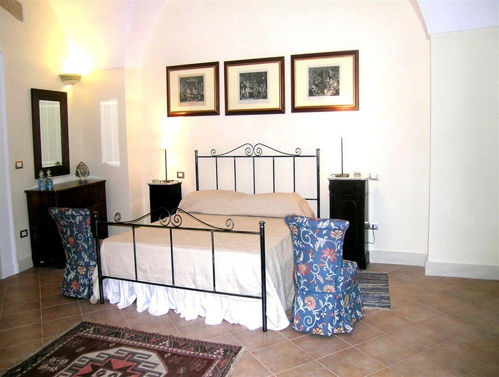 Palazzo Bernardini Suites Lecce Kültér fotó