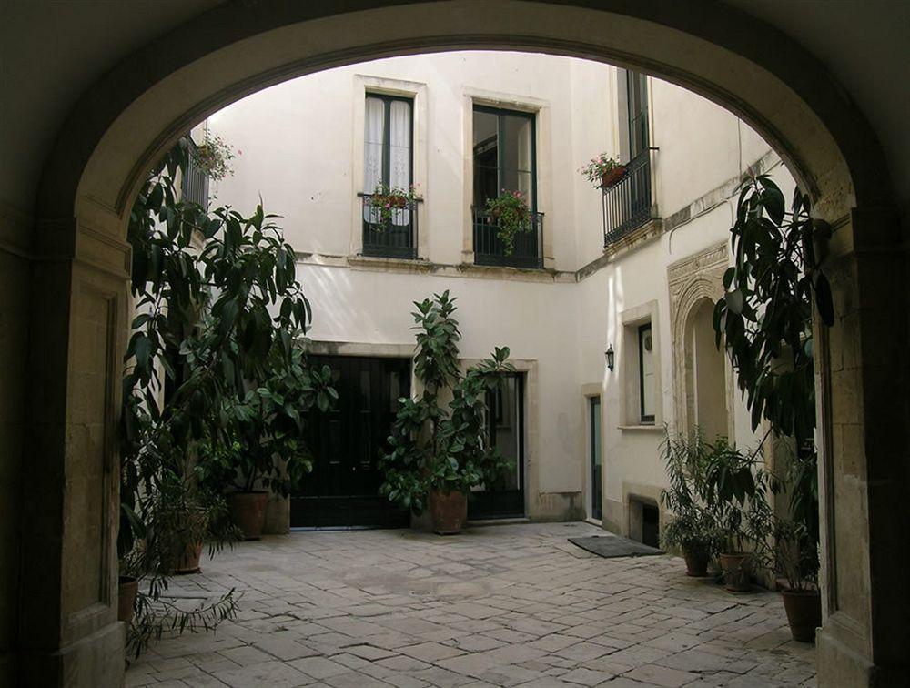 Palazzo Bernardini Suites Lecce Kültér fotó