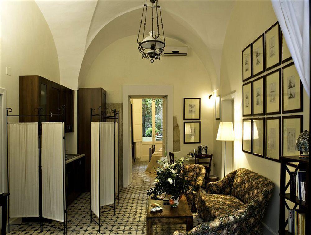 Palazzo Bernardini Suites Lecce Kültér fotó