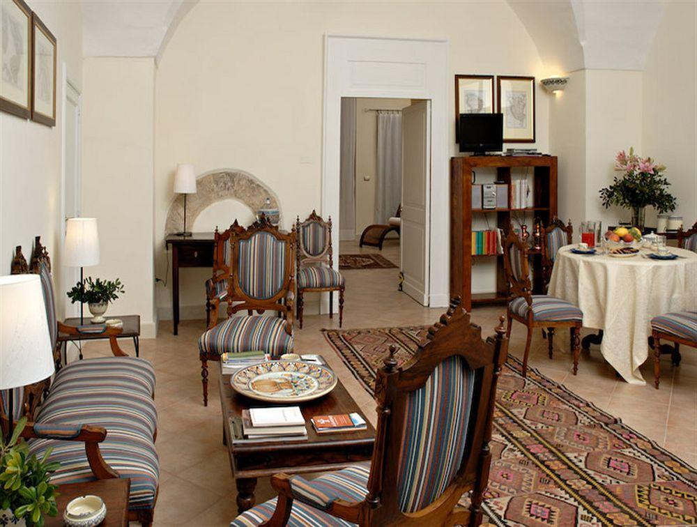 Palazzo Bernardini Suites Lecce Kültér fotó