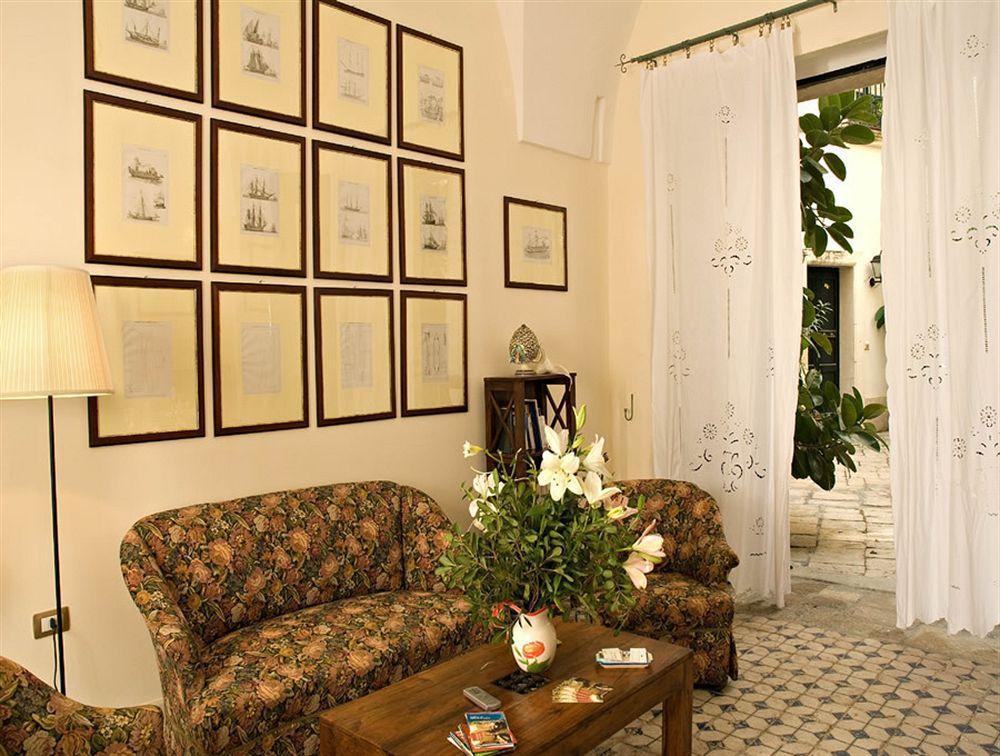 Palazzo Bernardini Suites Lecce Kültér fotó