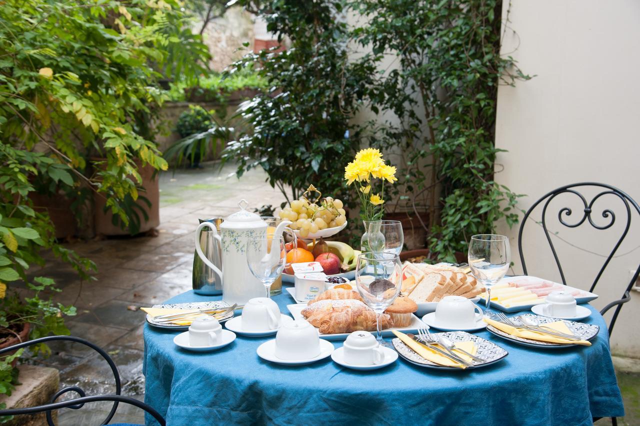 Palazzo Bernardini Suites Lecce Kültér fotó