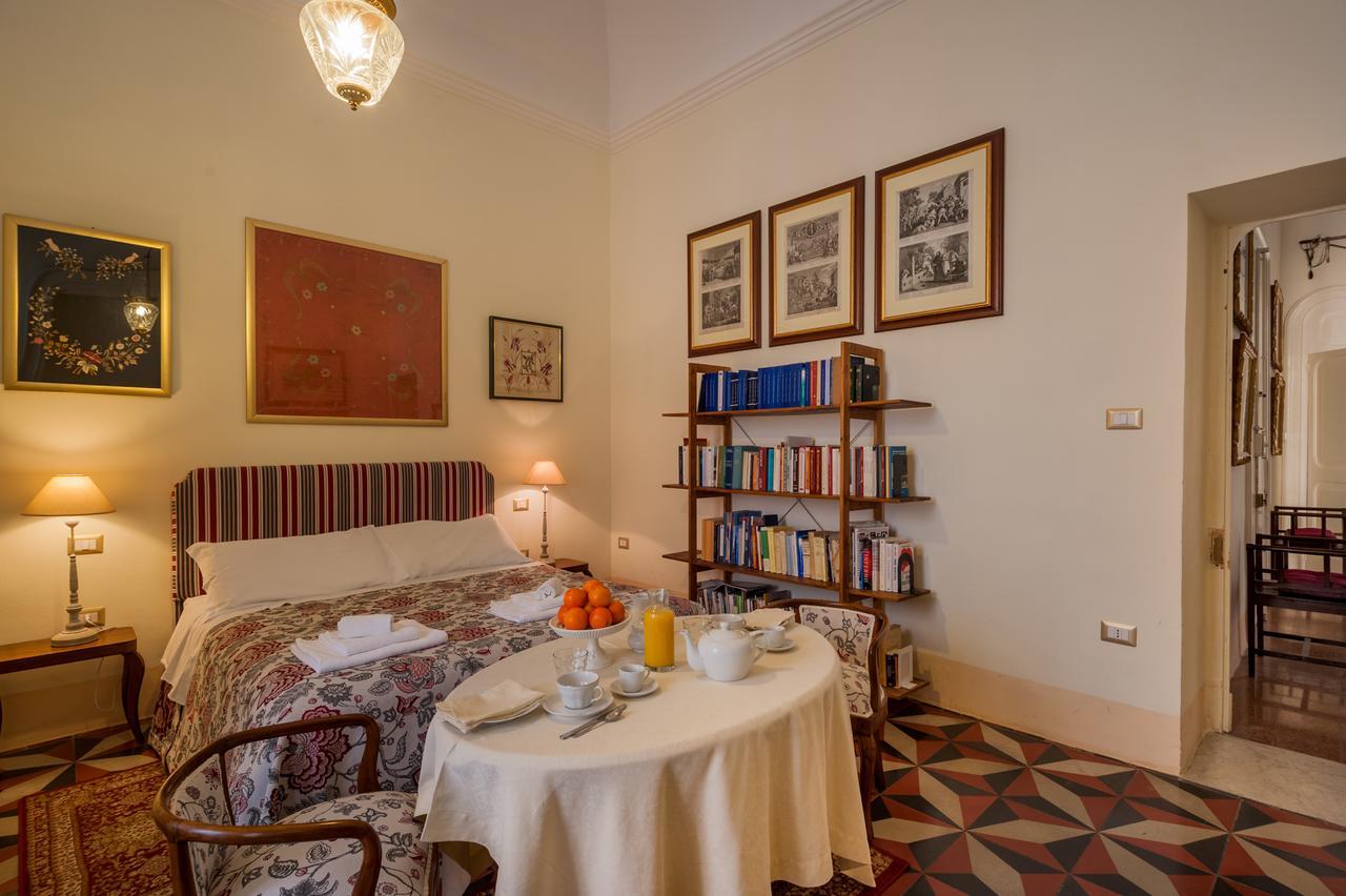 Palazzo Bernardini Suites Lecce Kültér fotó