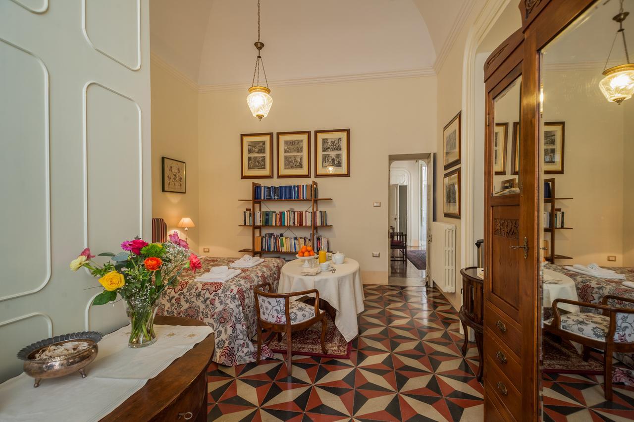 Palazzo Bernardini Suites Lecce Kültér fotó