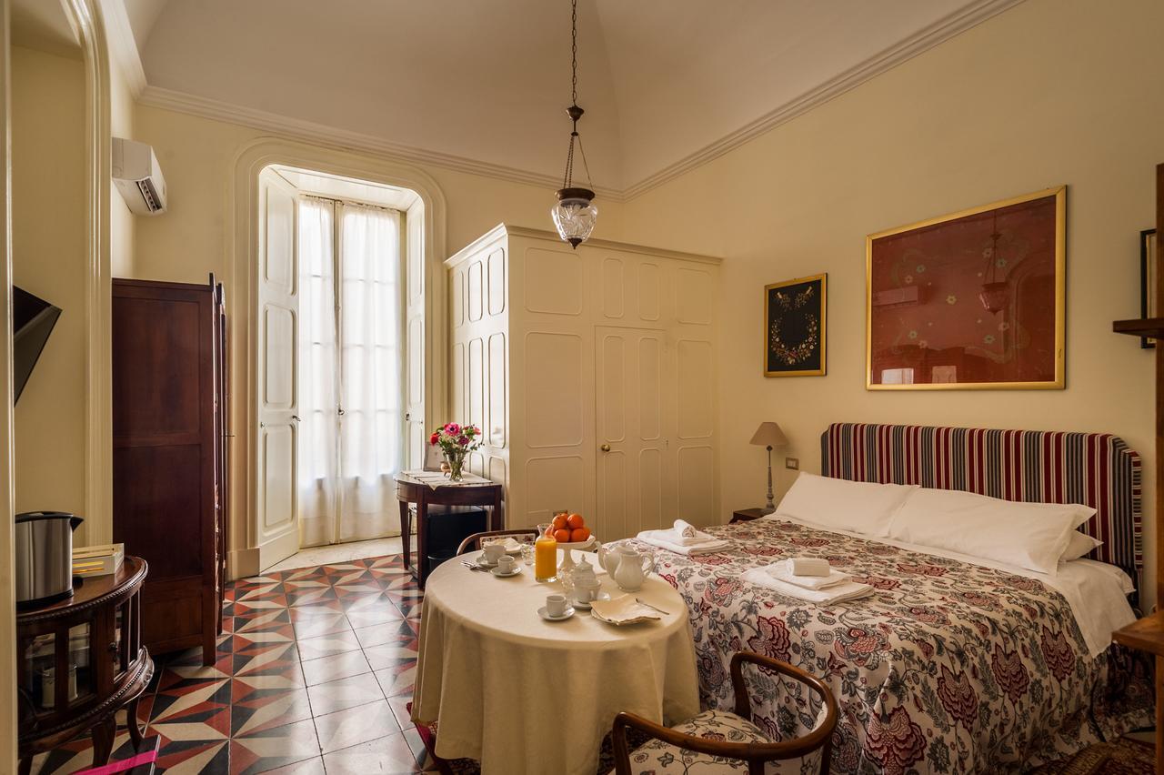 Palazzo Bernardini Suites Lecce Kültér fotó