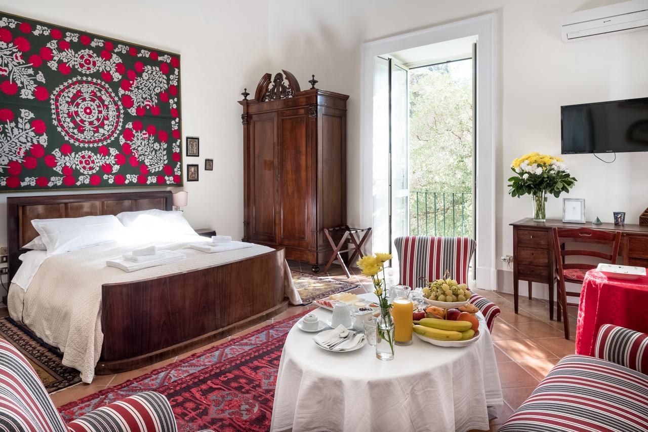 Palazzo Bernardini Suites Lecce Kültér fotó